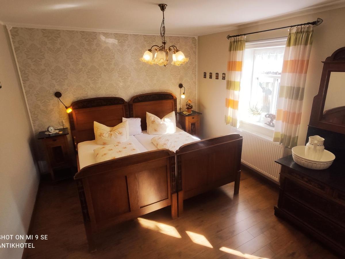 Antikhotel Steinbacher Hof Steinbach am Wald Room photo