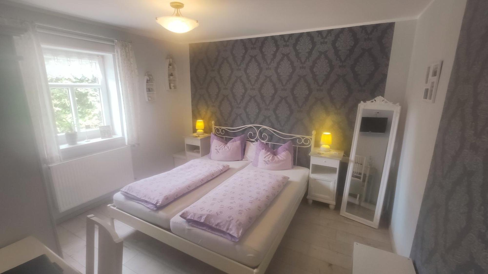 Antikhotel Steinbacher Hof Steinbach am Wald Room photo